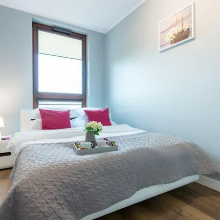 P&o Expo Xxi - At 12b Ordona Street * Varsóvia